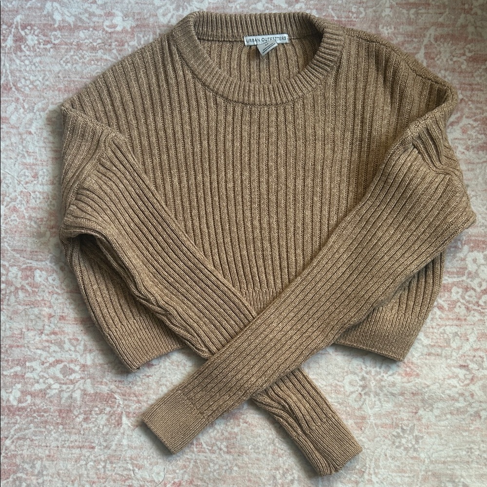 EUC Urban Outfitters Brown Ribbed Crew Neck Sweater